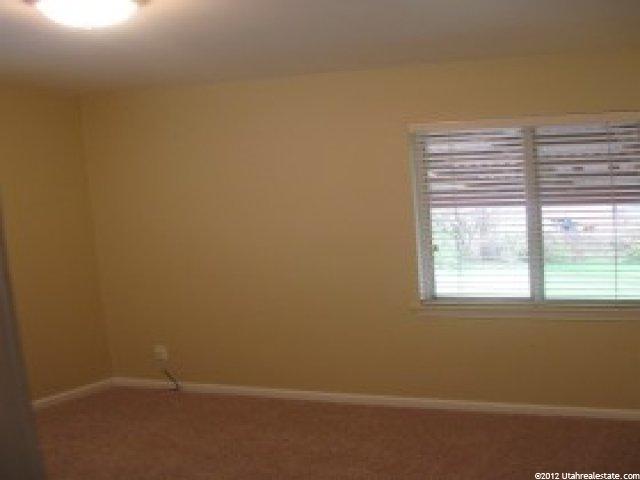 108 Parkway Dr, Clearfield, UT 84015 — photo 9