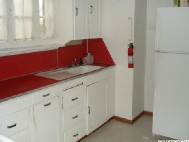 1117 S State St E, Clearfield, UT 84015 — photo 2