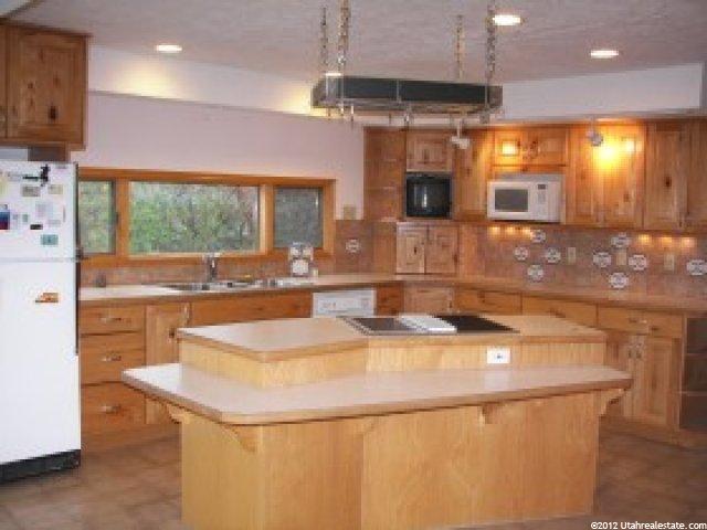 1497 Cheever Ln, Farmington, UT 84025 — photo 2