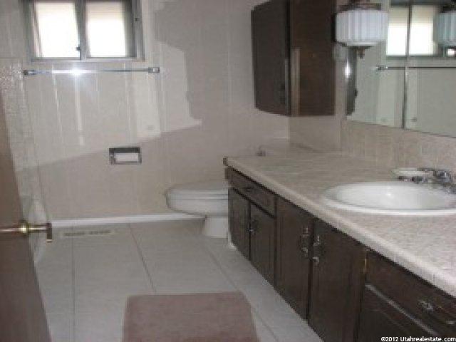 556 Floyd Dr, Sandy, UT 84070 — photo 4