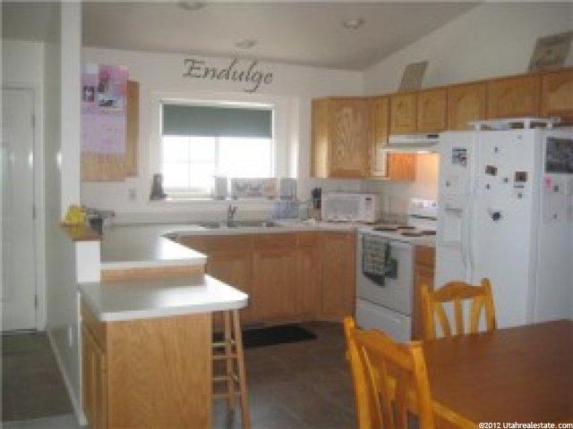 2077 W 1570 N, Clinton, UT 84015 — photo 4