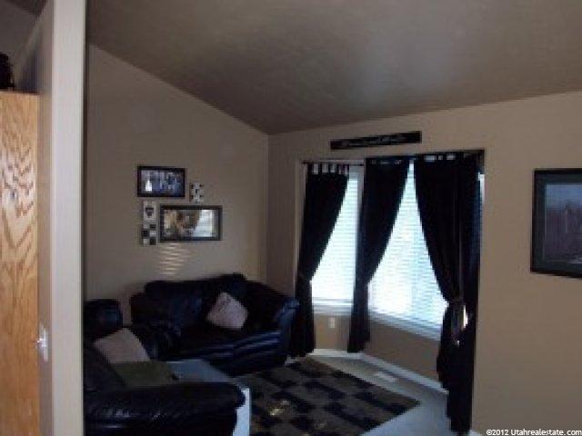 4798 S 4125w, Roy, UT 84067 — photo 2