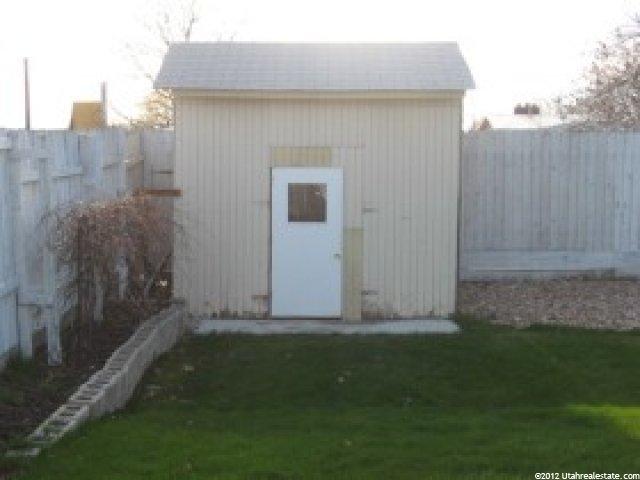 6033 S 2100 W, Roy, UT 84067 — photo 7