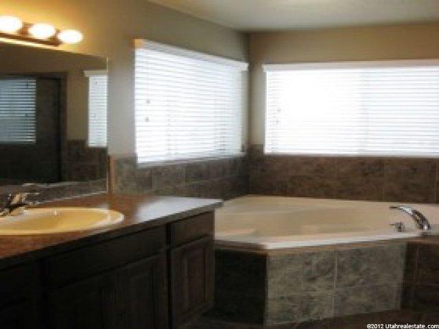 1326 S 4185 W, Syracuse, UT 84075 — photo 8