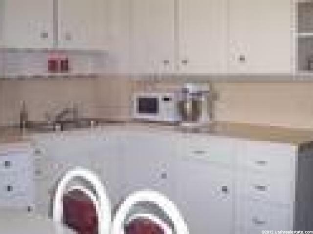2040 S Jefferson Ave E, Ogden, UT 84401 — photo 7