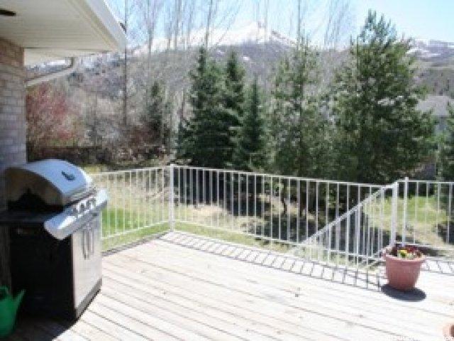1968 Ridgehill Dr, Bountiful, UT 84010 — photo 10