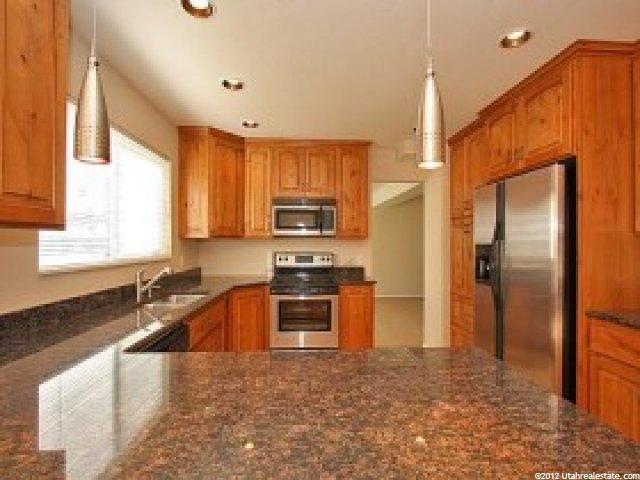 8819 Piper Ln, Sandy, UT 84093 — photo 3