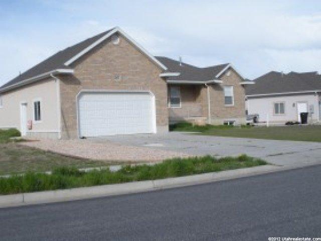 2633 Remuda Dr, Farr West, UT 84404 — photo 4