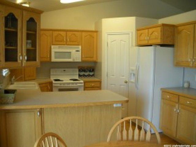 2633 Remuda Dr, Farr West, UT 84404 — photo 7