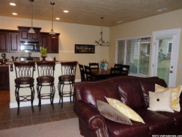 1075 E Quarry Park Dr S, Sandy, UT 84094 — photo 2