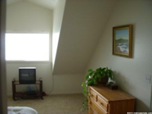 1064 E Fort Ln S, Ogden, UT 84404 — photo 8