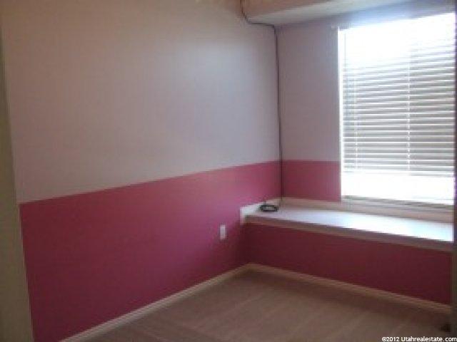 4190 Lily Dr, Roy, UT 84067 — photo 5
