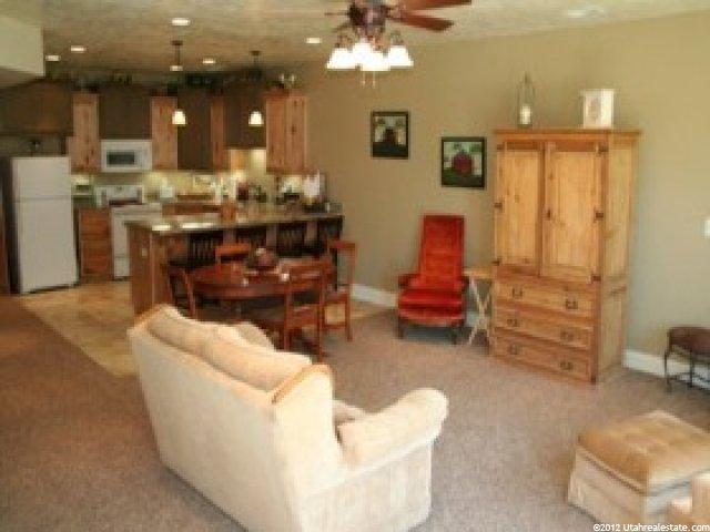 1706 Grand View Dr, Farmington, UT 84025 — photo 10