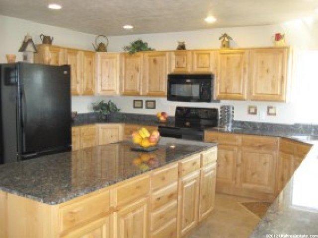 547 Wasatch Way, Syracuse, UT 84075 — photo 2