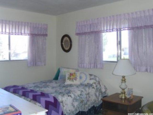 172 S 6th St, Tooele, UT 84074 — photo 4