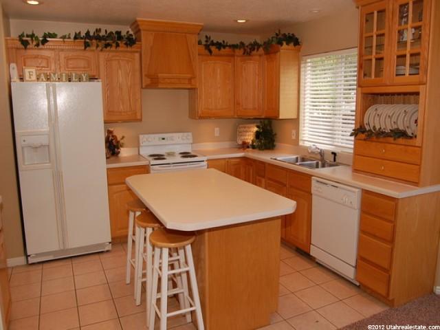 2902 N 700 E, North Ogden, UT 84414 — photo 2