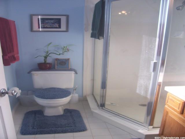 2157 N 1075 E, Layton, UT 84040 — photo 5