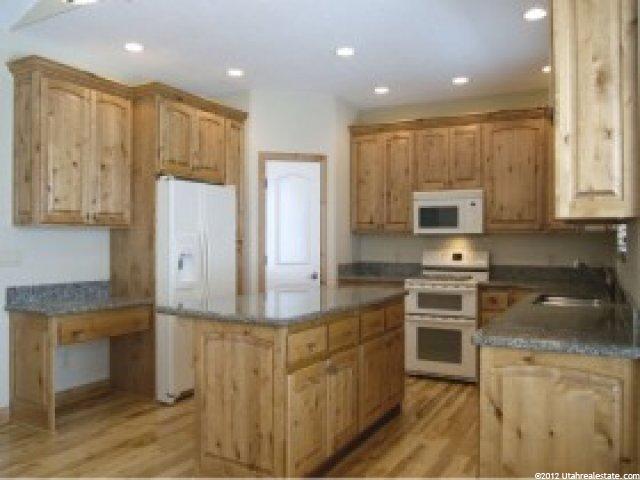 298 S 800 E, Bountiful, UT 84010 — photo 4