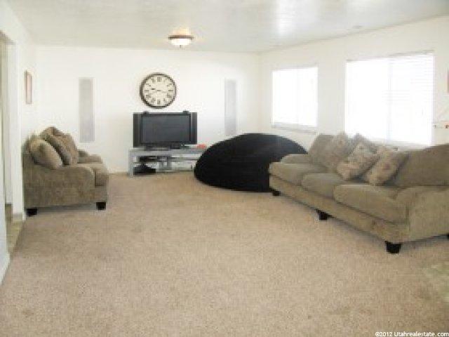 189 E 2275 S, Clearfield, UT 84015 — photo 8