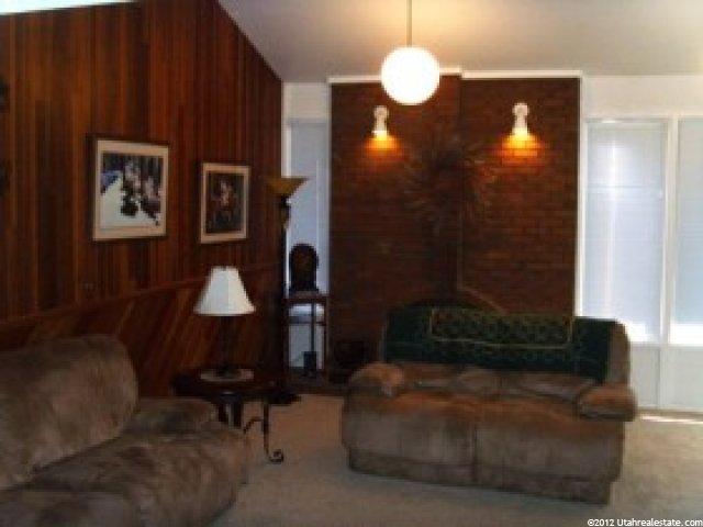13 White Barn Dr, Pleasant View, UT 84414 — photo 4