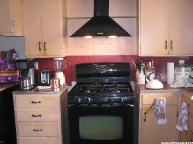 352 Wall Ave, Ogden, UT 84404 — photo 2