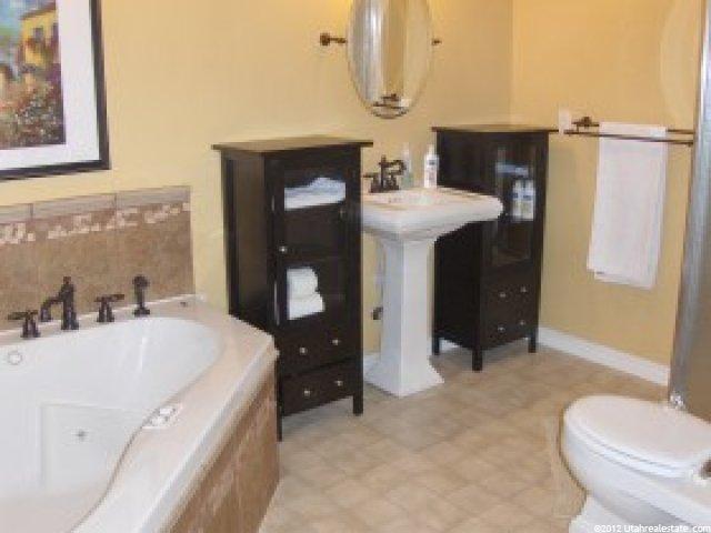 326 N 475 W, Clearfield, UT 84015 — photo 9