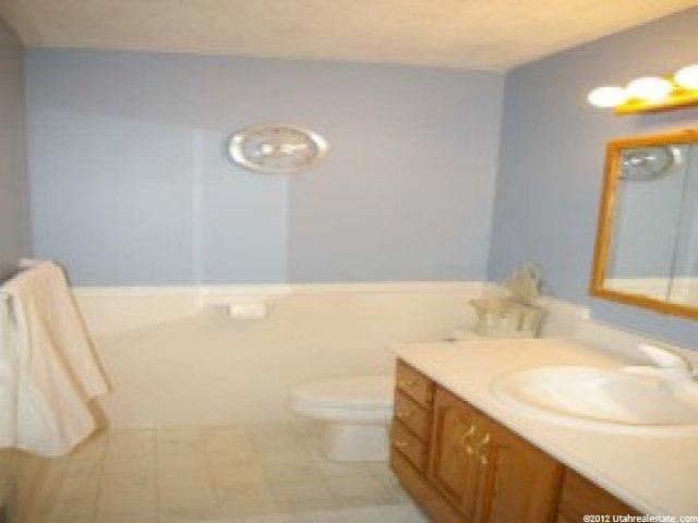 9013 S Chablis Cir E, Sandy, UT 84093 — photo 3