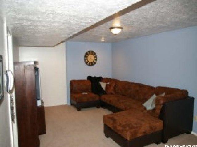 9013 S Chablis Cir E, Sandy, UT 84093 — photo 4