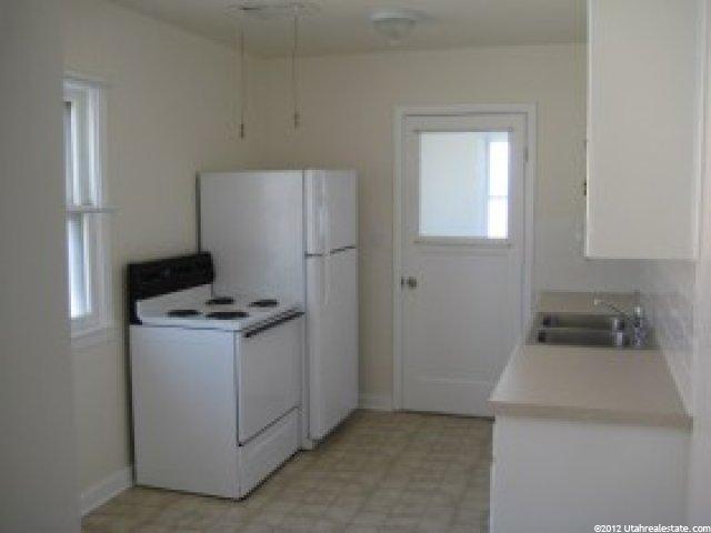 221 S 500 E, Copperton, UT 84006 — photo 5