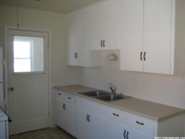 221 S 500 E, Copperton, UT 84006 — photo 7