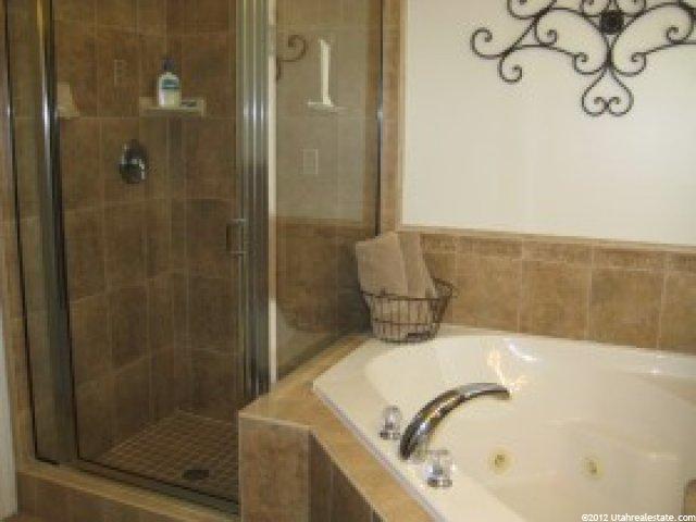 973 N 1385 W, Clinton, UT 84015 — photo 12