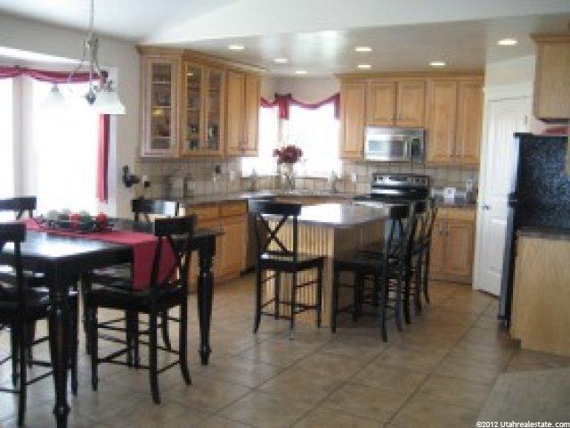 973 N 1385 W, Clinton, UT 84015 — photo 5