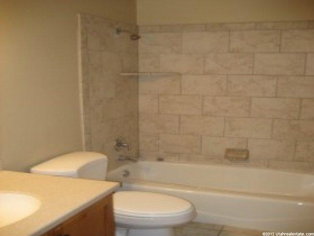 694 S 700 W, Layton, UT 84041 — photo 10