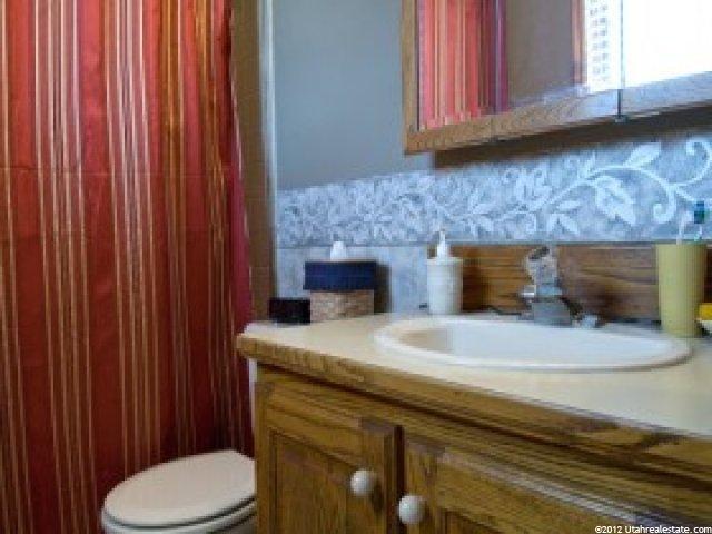 2330 E 2400 N, Layton, UT 84040 — photo 9