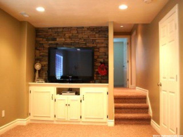 987 N 780 W, Clinton, UT 84015 — photo 5