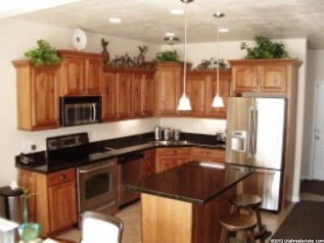 798 N Spring Pond Dr, Farmington, UT 84025 — photo 3