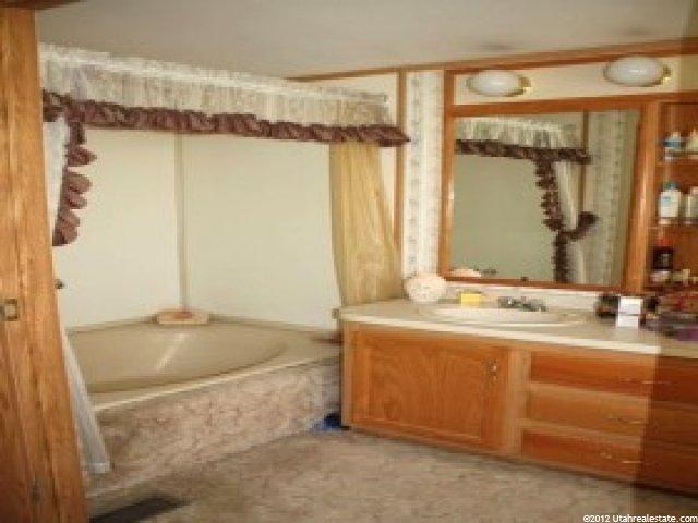 4240 S Angelus St E, Murray, UT 84107 — photo 9