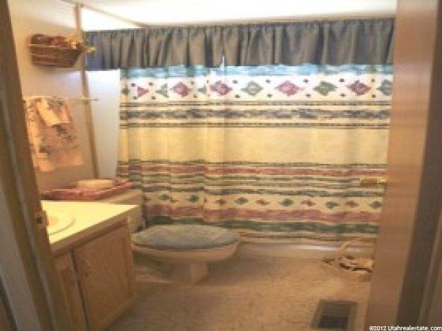 4240 S Angelus St E, Murray, UT 84107 — photo 10