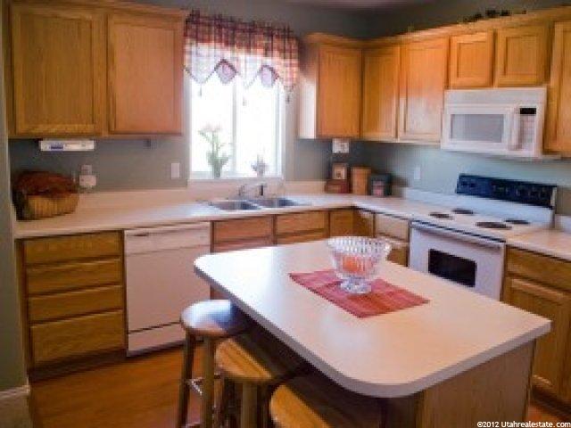 5461 S 4100 W, Roy, UT 84067 — photo 2