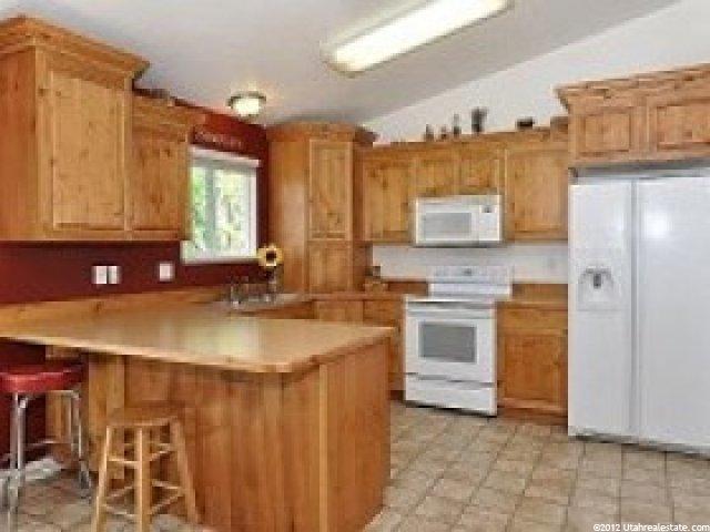 2411 W 1725 N, Clinton, UT 84015 — photo 4