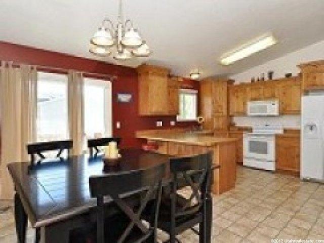 2411 W 1725 N, Clinton, UT 84015 — photo 5