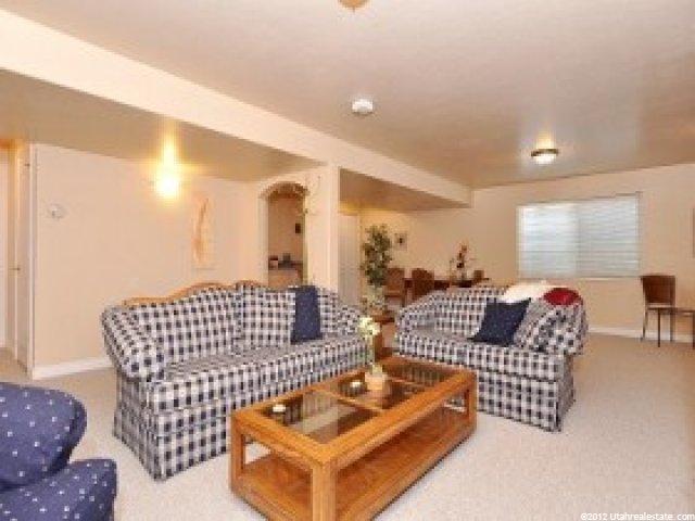 5596 S 250 E, Washington Terrace, UT 84405 — photo 7