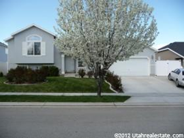 4886 W Park Vale Dr, West Jordan, UT 84084