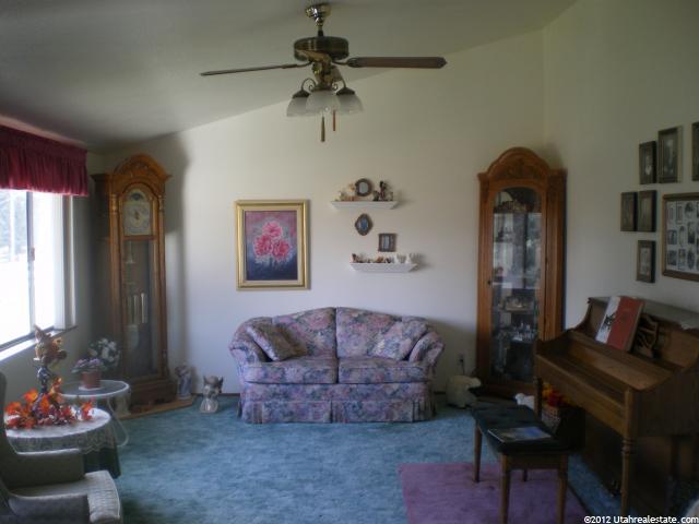 228 S Center St, Midway, UT 84049 — photo 3