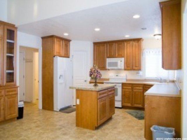 366 E North Canyon Rd, Bountiful, UT 84010 — photo 5