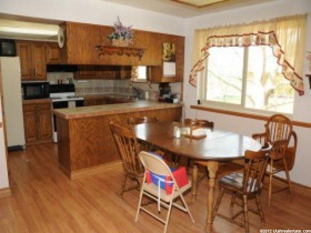 1551 E Tameron Dr, Sandy, UT 84092 — photo 3