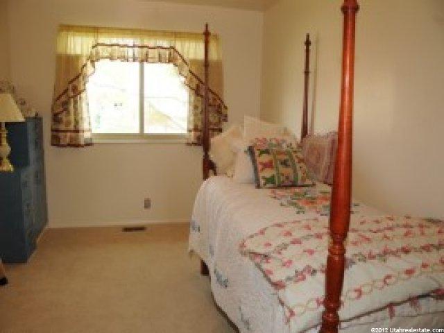1551 E Tameron Dr, Sandy, UT 84092 — photo 8