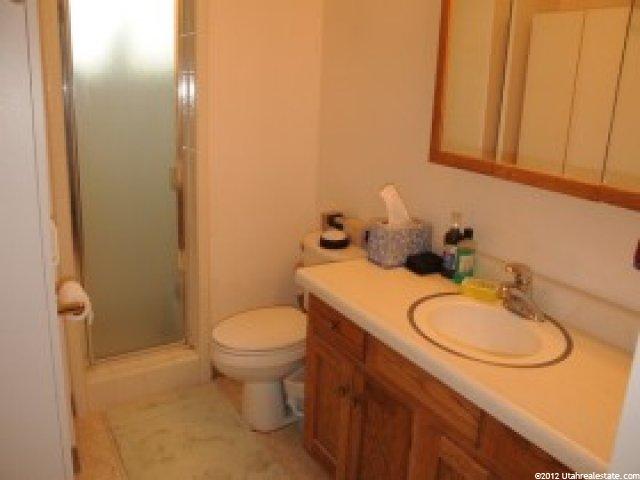 1551 E Tameron Dr, Sandy, UT 84092 — photo 9