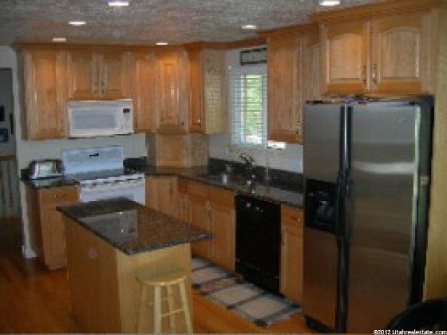 1834 N 200 E, Centerville, UT 84014 — photo 3