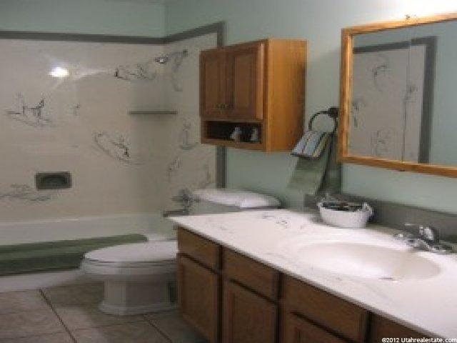 2161 N 1950 E, Layton, UT 84040 — photo 8